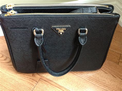 prada replica bag